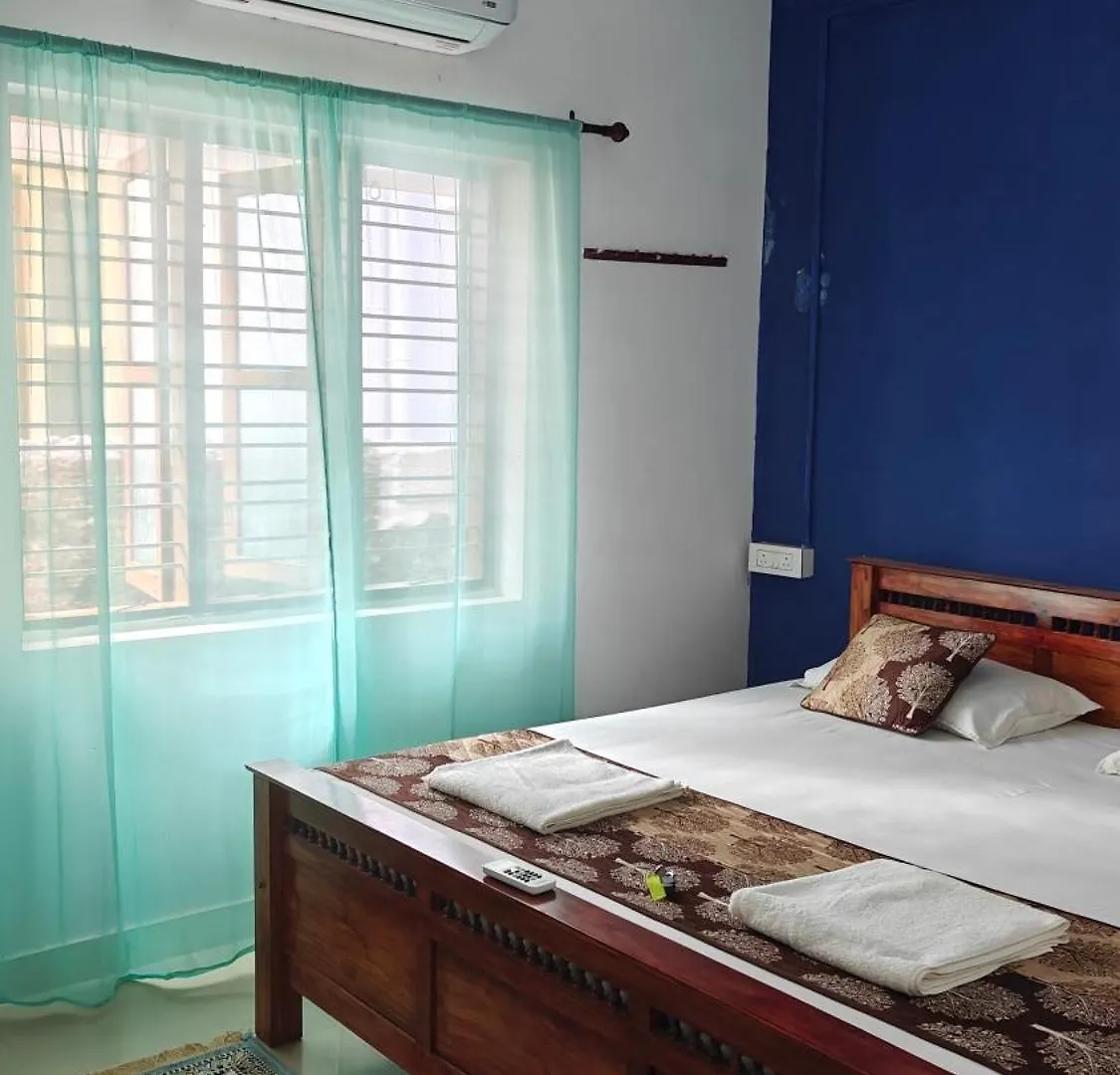 Funky Garden Bed And Breakfast Varkala